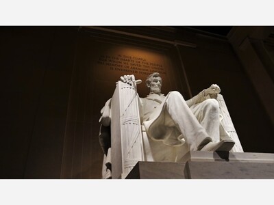 What The Public Should Expect From A Public Leader: A Civic Guide To Ethical, Effective, And Accountable Leadership by Dr Shellie Bowman Sr 